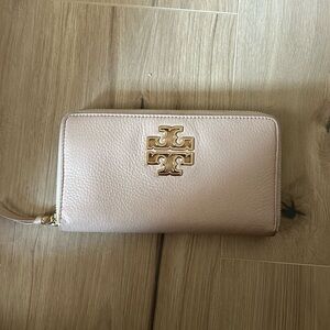 Tory Butch blush pink wallet